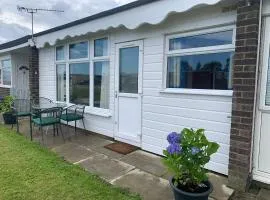 Cosy Beach Chalet