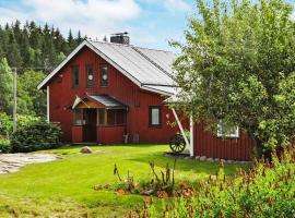 6 person holiday home in BENGTSFORS, vil·la a Näs