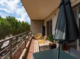 Calvaro - Appartement classé 5 étoiles - vue mer, hotel di Calvi