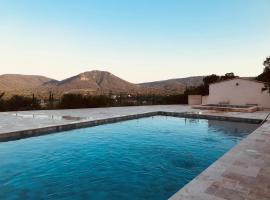 La Lazarenco Piscine, hotel con parcheggio a Le Plan-de-la-Tour