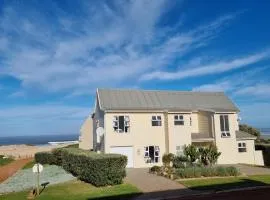 BEAUTIFUL COTTAGE FANTASTIC BEACH