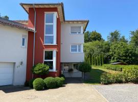 Ferienwohnung Buchberg, hotell i Neuenbürg