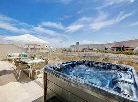 Super Luxury Penthouse with Hot Tub and Pool, apartamento en Tal-Franċiż