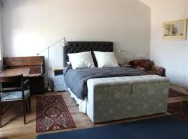Long Hoyle Annexe