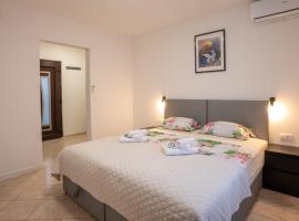 Restaurant & Rooms Nino, hotel di Porat