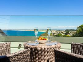9 Fernhill Penthouse, cottage in Carbis Bay