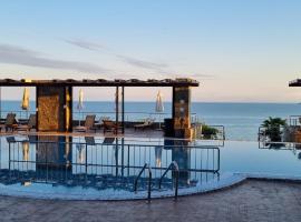 Dolce Vita II Waterfront Aura Sea View Luxury Apartament, luxury hotel sa Sveti Vlas