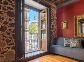 Historic Suite w balconies to Cathedral & Rooftop CASA SAUTO 5