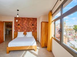 La Pergola - Appartement Hôtel, hotel cerca de Andravoahangy Market, Antananarivo