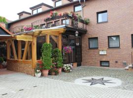 Hotel und Pension Am Burchardikloster, hotel v destinaci Halberstadt