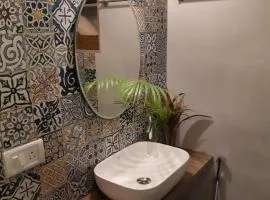 Palm Grove 1 Bhk Apartment at Candolim Beach with free Wifi