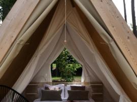 Amaraxe Ecoglamping, tented camp en Miñortos