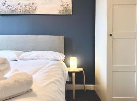 Roost Hill Guest House - Free Parking, B&B i Edinburgh