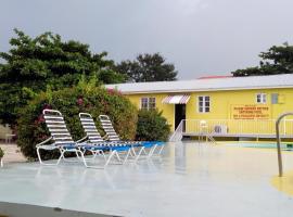 Port of Call Hotel, hotel v destinaci Black River