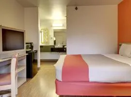 Motel 6-Des Moines, IA - North
