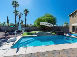 Family Fun Vacation, Heated Pool, Gameroom, Sauna – hotel z zapleczem golfowym w mieście Tucson