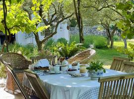 la maison des Olivettes, bed and breakfast en Uzès