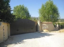 Lou mas li Pitchoun "La Lauze", hotel v destinaci Gordes