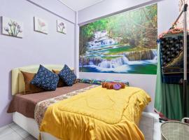 3 scenic air cond bedrooms, 11 minutes Rawang City, hotel di Rawang