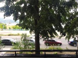 Casa TE apartment, ξενοδοχείο σε Orşova