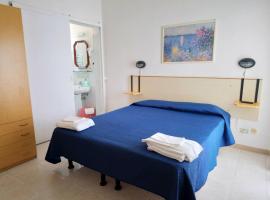 Albergo casa del turista, hotell i Torre dell'Orso