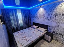 New Luxury apartment 2022 with jacuzzi on Mayakovskogo 16, Hotel in Saporischschja