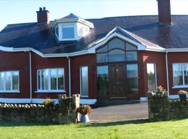 White Hill Country House B&B, hotel v destinaci Castleblayney