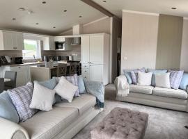 Edmonton Lodge, glamping a West Bradford