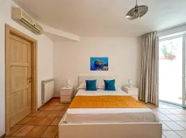 Villa Trani - close to the beach & beautiful garden