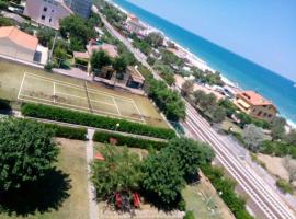 CONDOMINIO CESANO MARE, hotel en Marotta