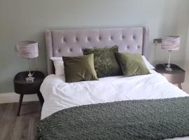 Jasmin Apartments - Luxury 1 & 2 Bedroom units with Free Parking