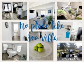 SooVilla 4 Bedroom Dream: Sault Ste. Marie şehrinde bir tatil evi