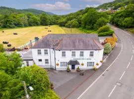 Entire Pub Sleeps up to 26 People Swansea - Your Own Pub Experience