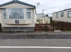 95 Holiday Resort Unity 3 bedrooms entertainment passes included, hotel in Brean