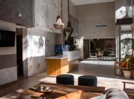 Gran Hotel Dakar, hotel v destinaci Mendoza