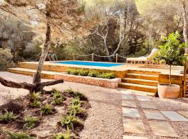Casa del bosque, hotel v destinaci Es Arenals