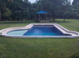 La Casa del Kiosco Azul, отель в городе Тикуман