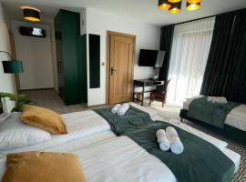 KWARC Restauracja & Pokoje Hotelowe – apartament z obsługą 