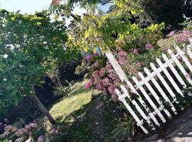 MAISON AVEC JARDIN PROCHE MER, Hotel in Penmarch