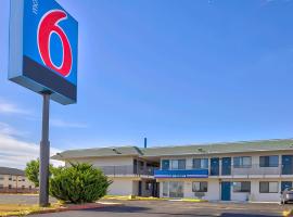 Motel 6-Tucumcari, NM, hotel v destinaci Tucumcari