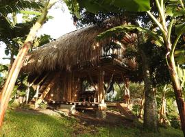 Casa Bambu 75m2, familiehotell i Quimbaya