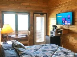 K-Suite-Mt View-Resort-Pool-Hot Tub-Near RMNP & WP