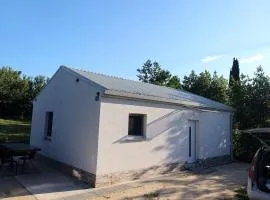 SAVUDRIJA ALBERI Manjša hiša zraven Kampinski hotel