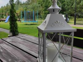 Domki na Jastrzębiej – hotel w mieście Mieroszyno