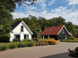 Villapark Ehzerburg, camping resort en Almen