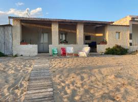 Baràka - Bungalow sulla spiaggia, μπανγκαλόου σε Donnalucata