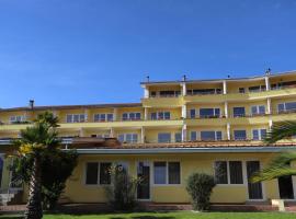 Hotel Andino Club - Hotel Asociado Casa Andina、ワラスのホテル