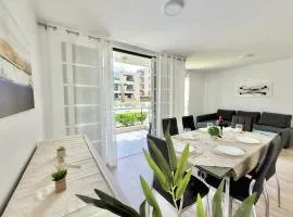 Las Viñas Playa Americas Apartment with Pool & Terrace