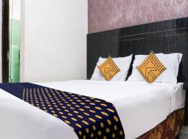 SPOT ON 3605 Clarichie Guest House, hotel dekat Bandara El Tari - KOE, 