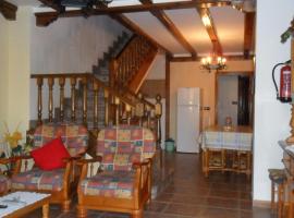 Casa Rural El Arrabal, maalaistalo kohteessa Piña de Campos